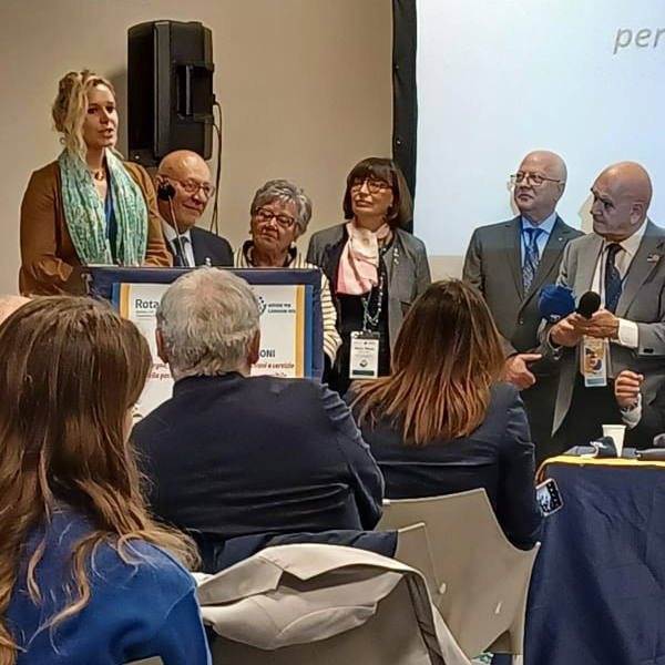 Dr. M. Mugnano winner of the Galileo Galilei Rotary International Award